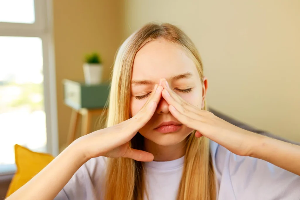 How to Prevent Swollen Eyes from Allergies: 5 Effective Management Tips