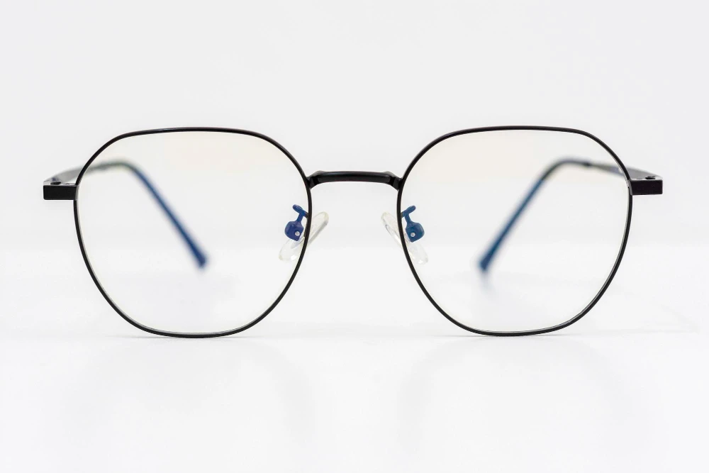 Find Your Frame: Exploring Different Types of Glasses Frames